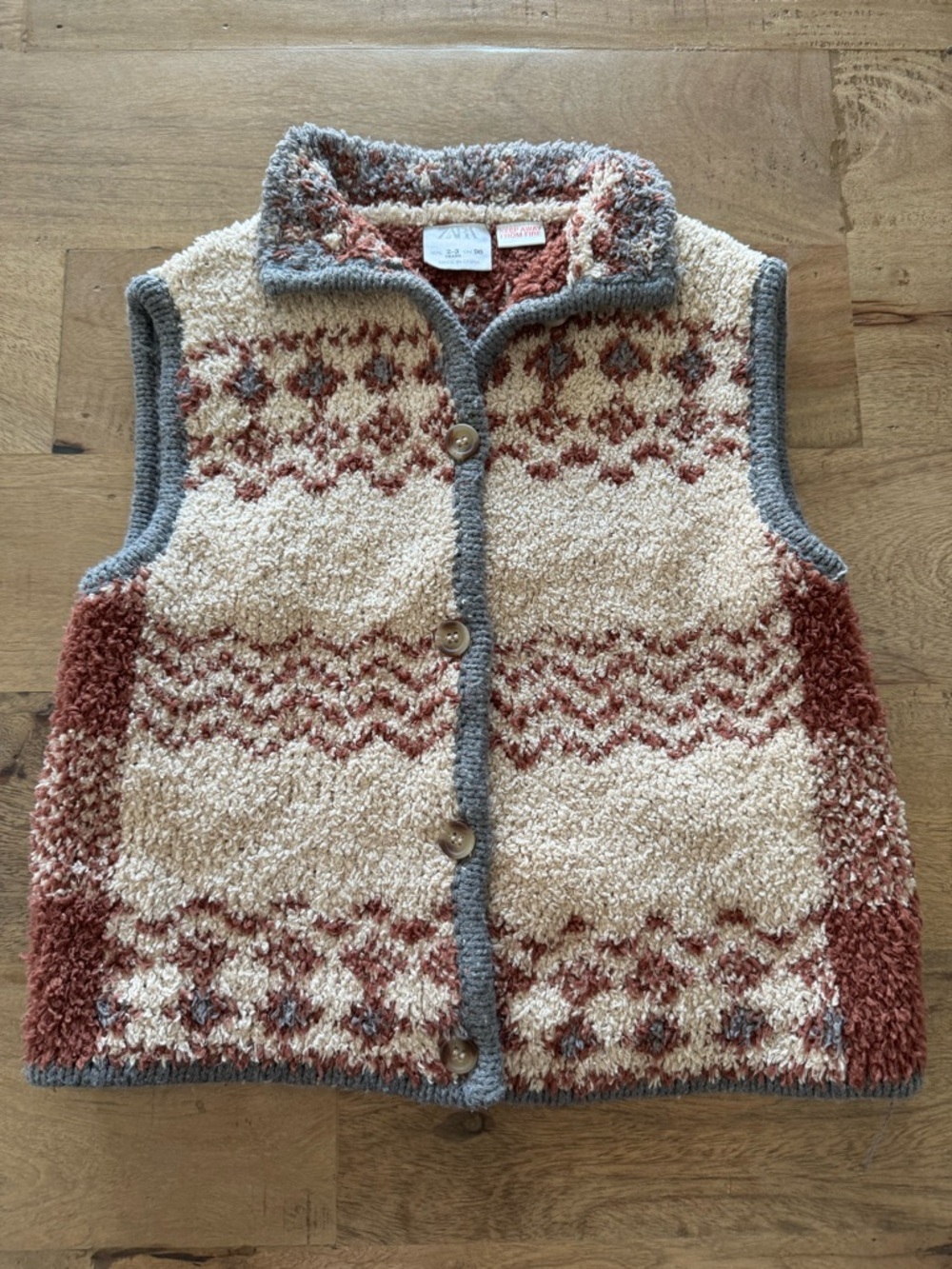 Zara Cozy Sherpa Button-Up Vest neutral tones size 2-3 years